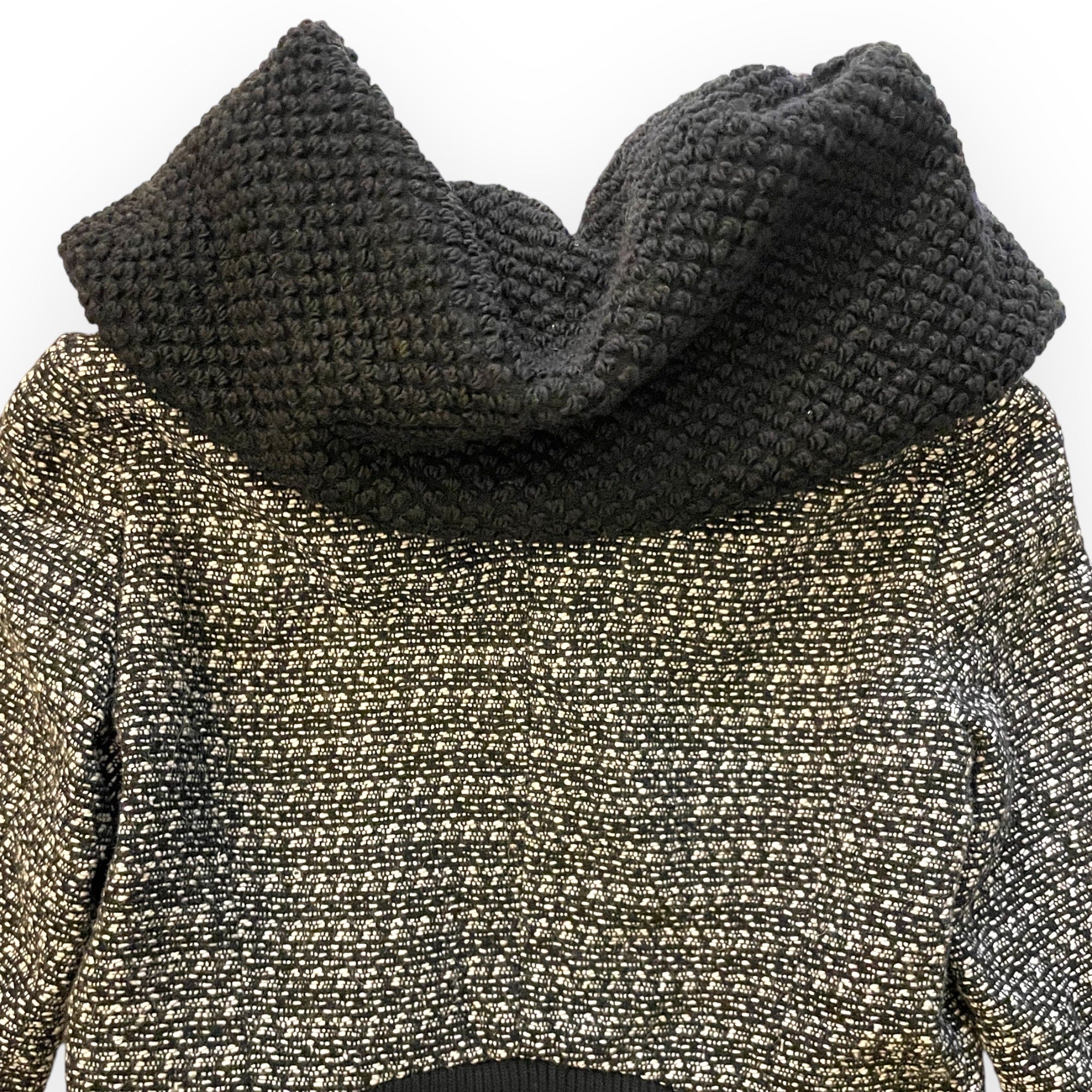 PLASTIC ISLAND Lambswool Blend Cropped Jacket & Emphasized Oversized Collar