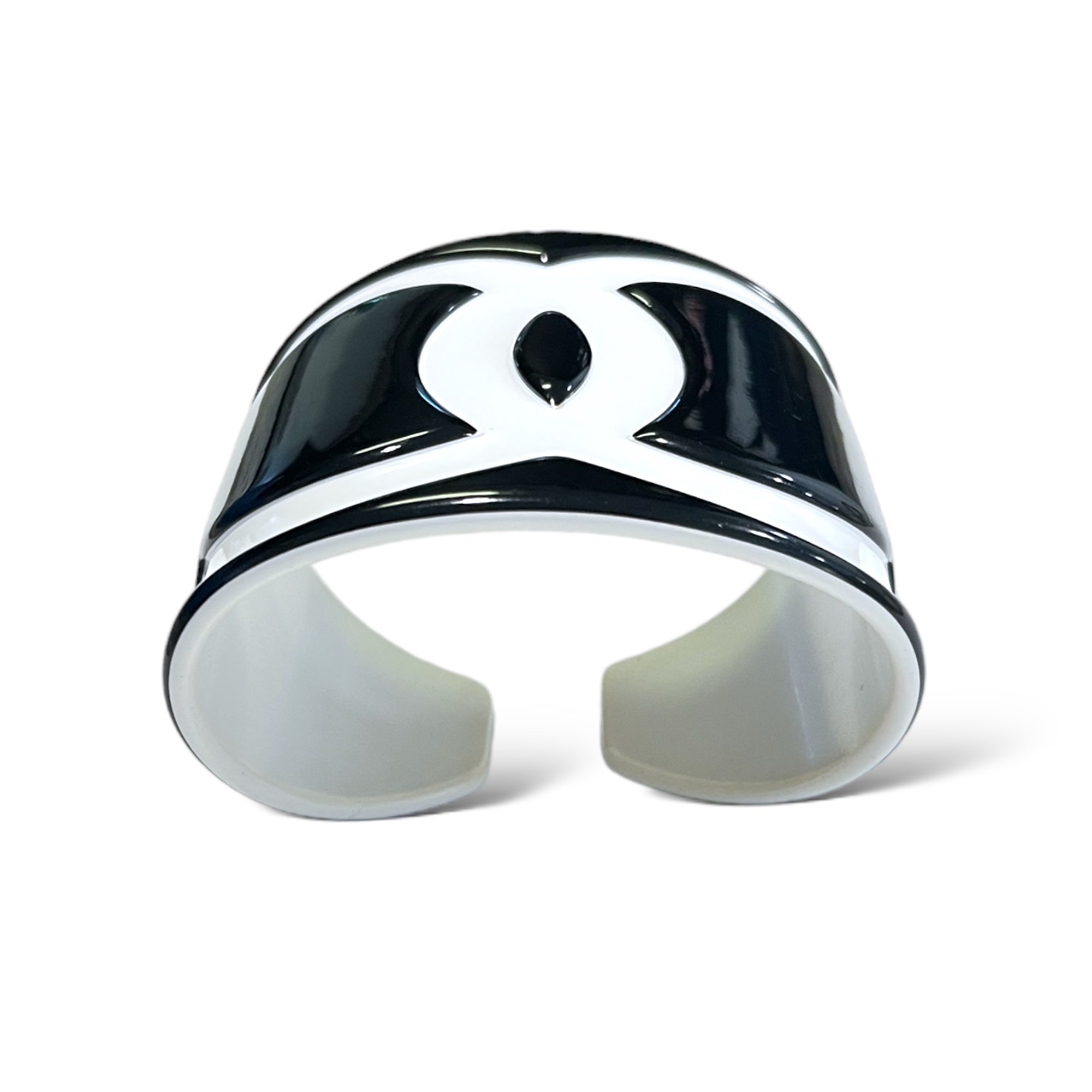 CHANEL Black and White Enamel CC Logo Cuff Circa 94’