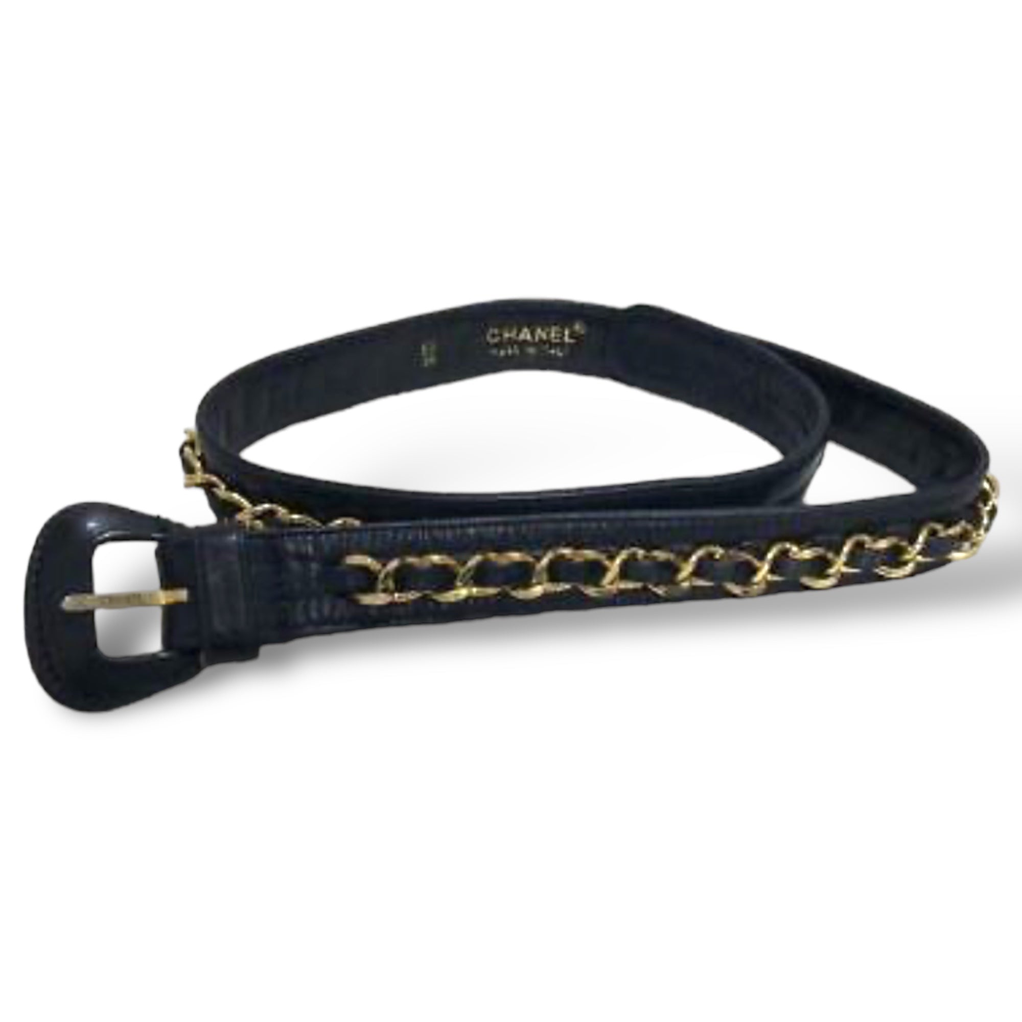 CHANEL Gold Plated Chainlink Motif Vintage Belt in Dark Navy Blue Leather |Size: 65/26|