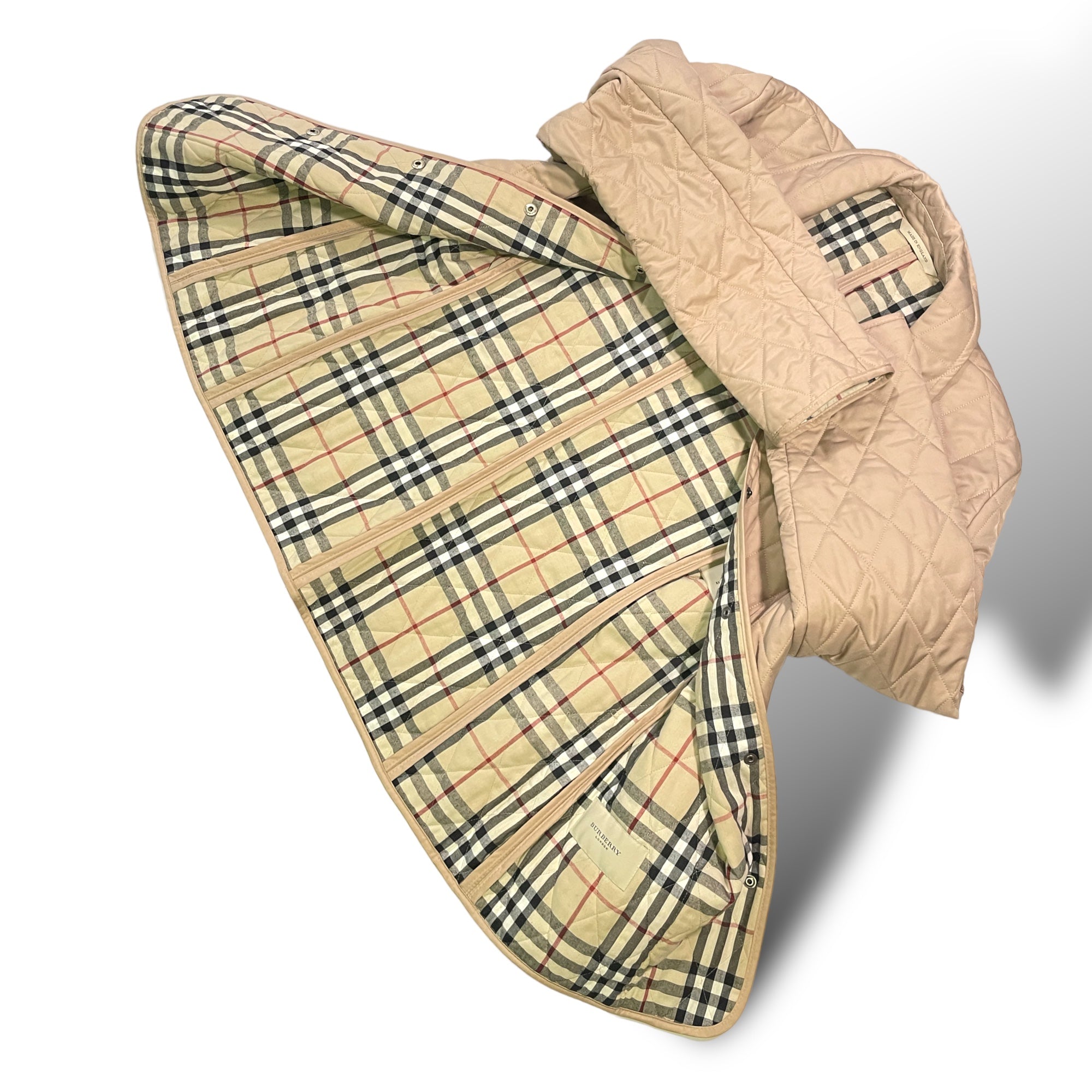 BURBERRY LONDON Classic Quilted Tan/Check Lined Coat |Size: Small|