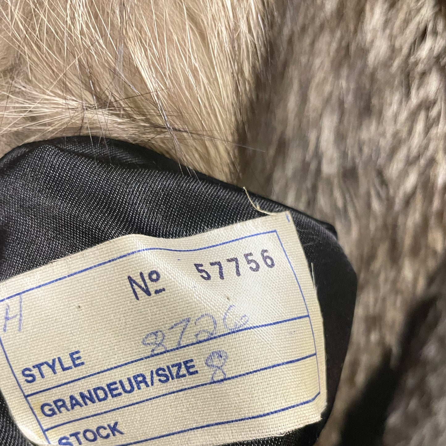 STUNNING Custom Made SILVER FOX FUR Coat |Size:8|