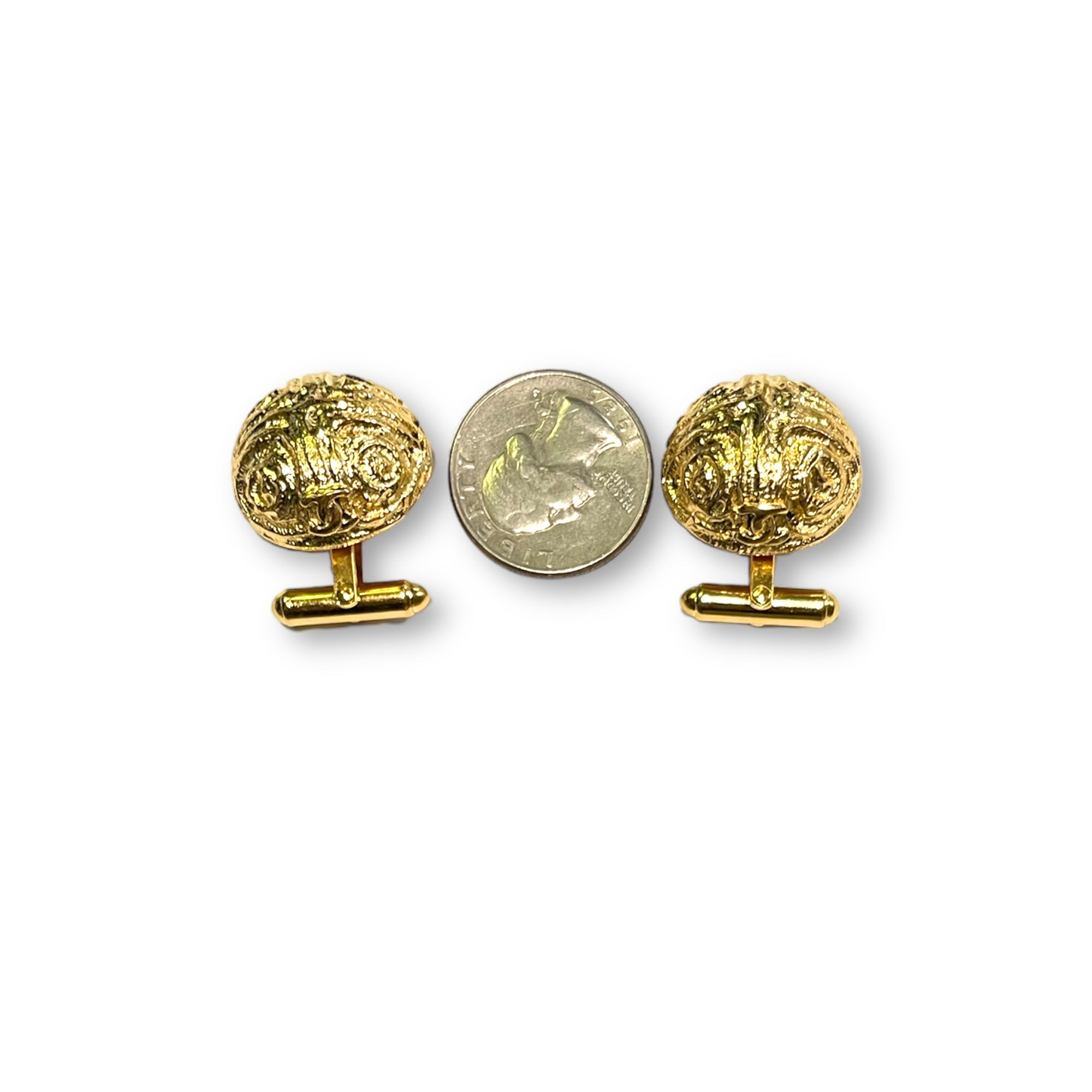 CHANEL Vintage AUTHENTIC Gold Metal CC Logo Cufflinks