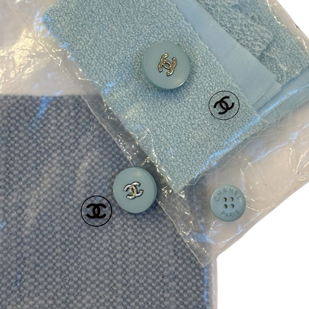 Chanel CHANEL Blue and Silver Metal CC Button Trio