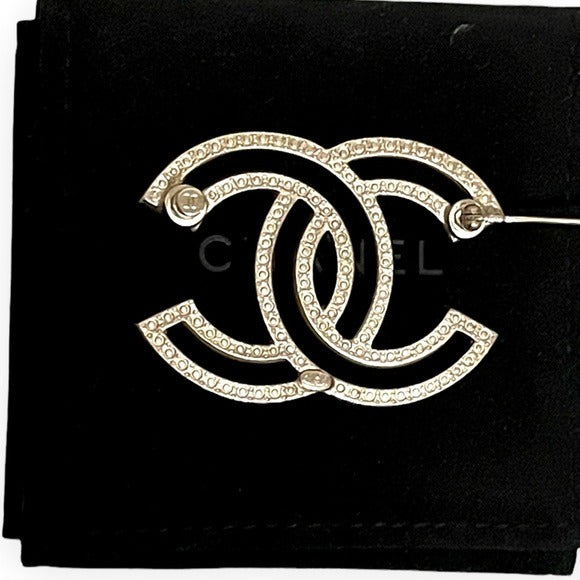 2021 CHANEL Classic CC Large Crystal Brooch