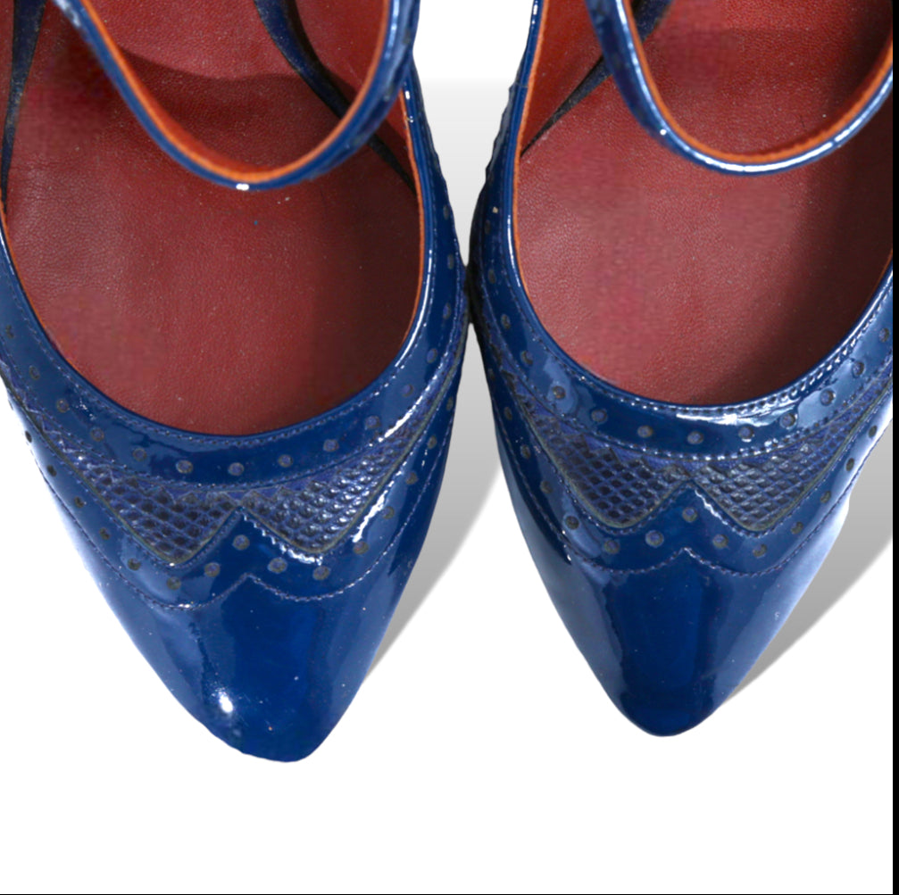 BOTTEGA VENETA Made in Italy Patent LEATHER Spectator Ankle Strap Heels