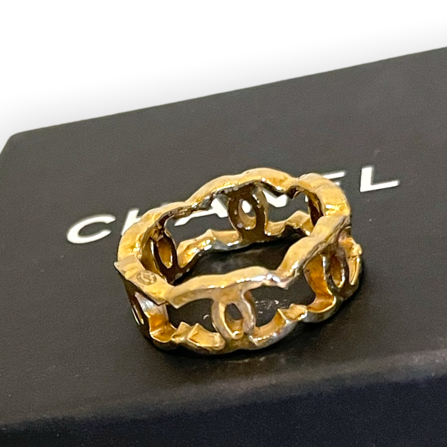 CHANEL B11 CC Interlocking Logo  Golden Metal Chain Fashion Finger Ring   |Size: 6|