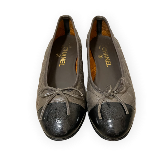 CHANEL Crumpled Calfskin/Patent Quilted CC Cap Toe Ballerina Flats