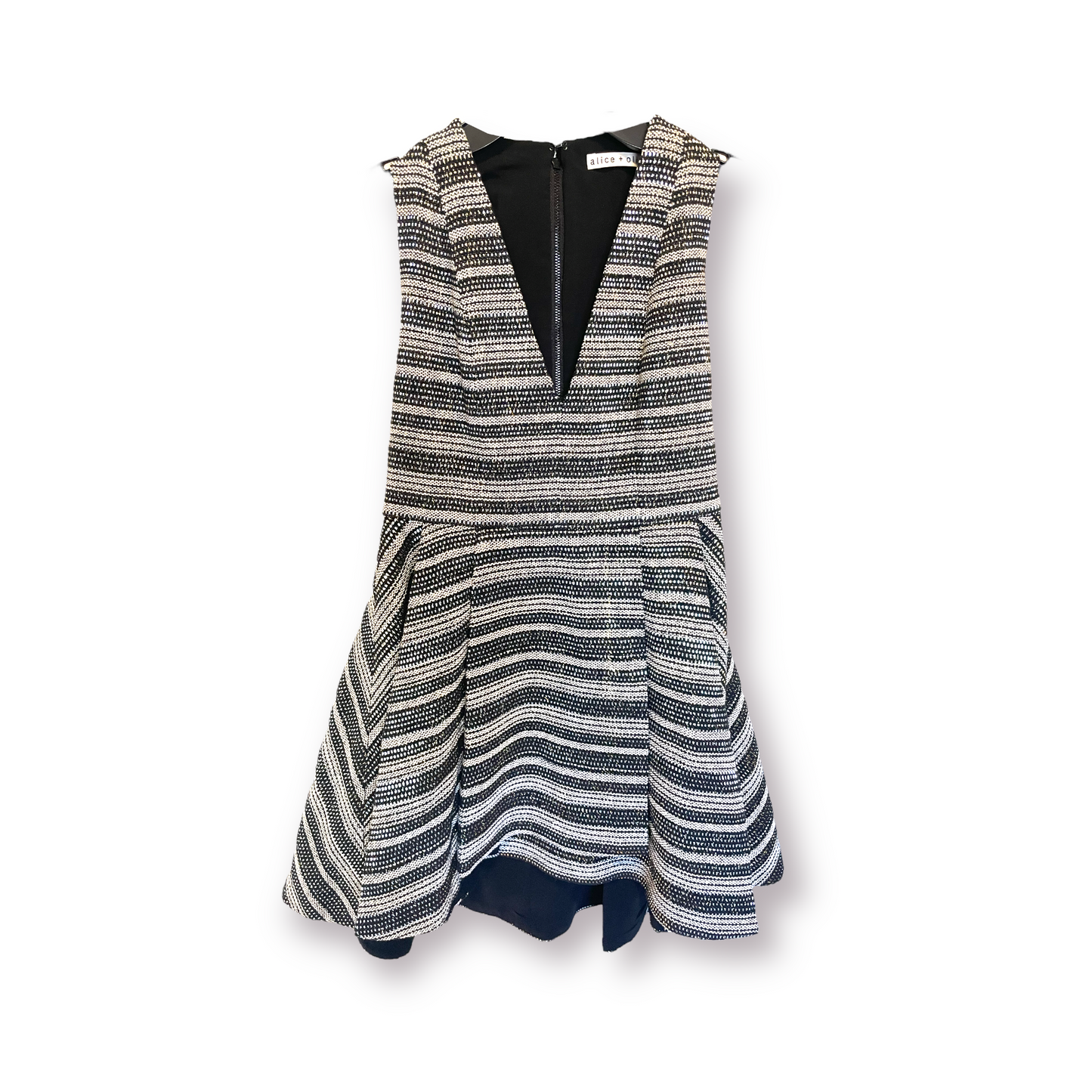 Alice + Olivia Patterned Dress with GORGEOUS Pleats & Cutout Side/Back |Size: 6|