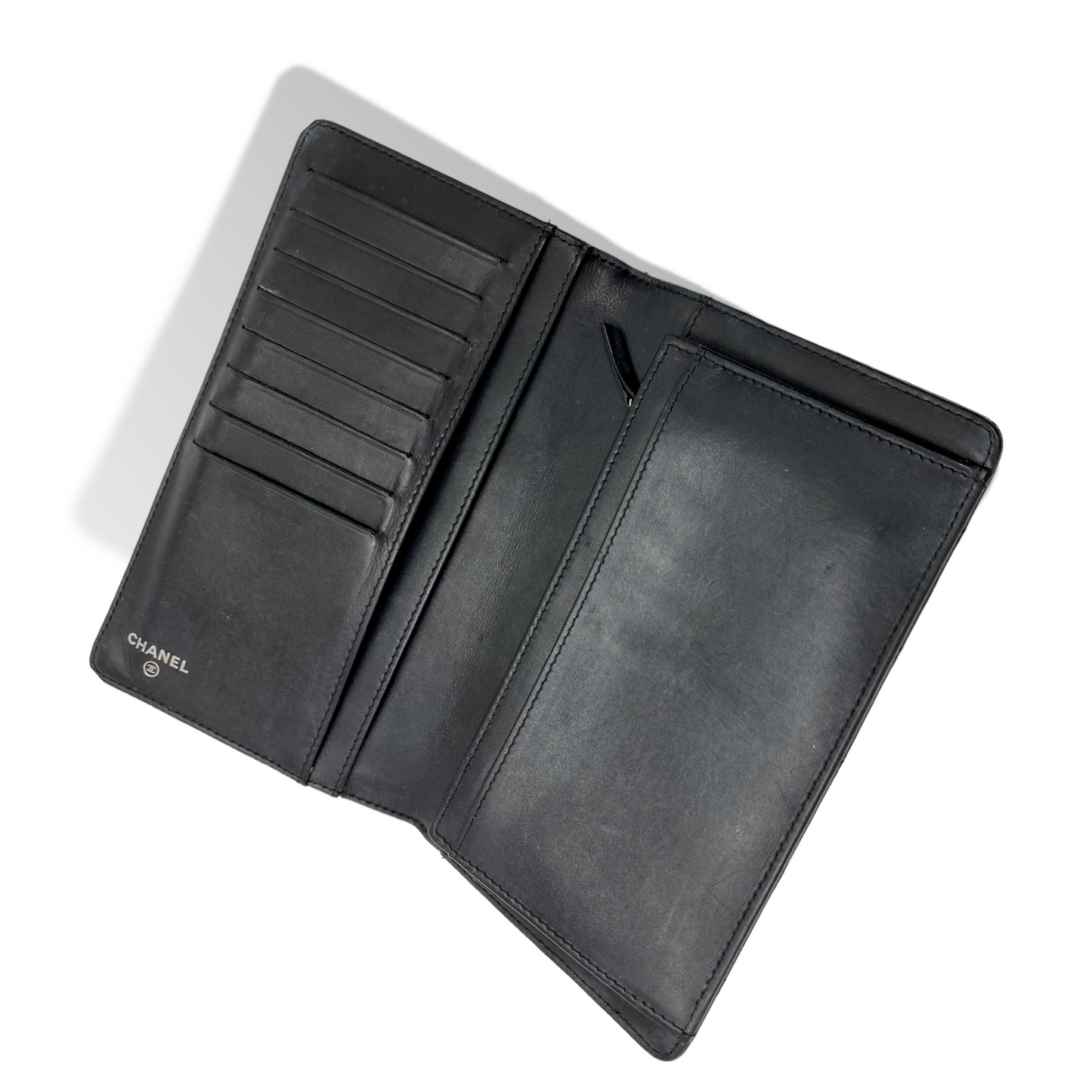 CHANEL CC Yen Wallet in Quilted Patent Leather