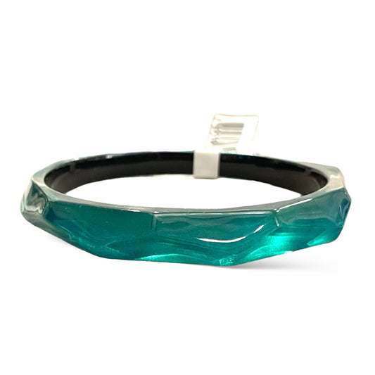 ALEXIS BITTAR Emerald Green Lucite Bangle (O/S)
