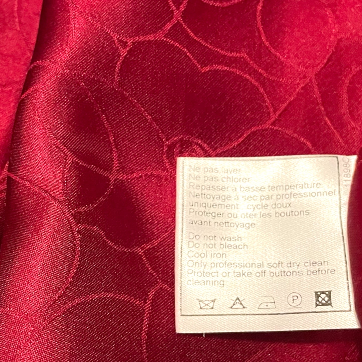 CHANEL Vintage FALL 2001 Collection Burgundy Tweed Patterned Jacket