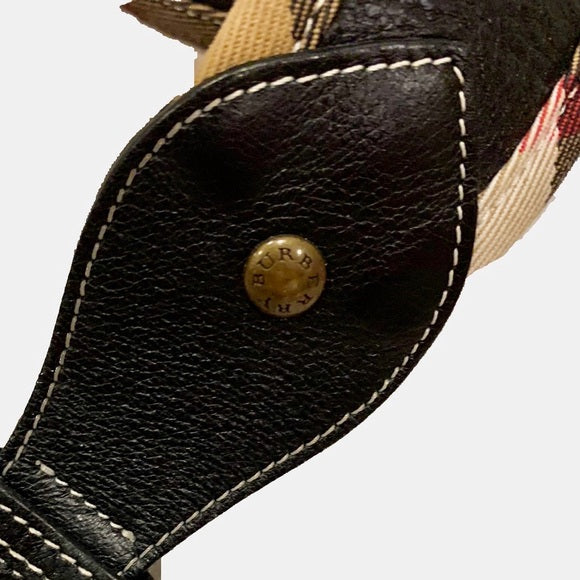 Burberry Belt Check Lining & Black leather middle Size: 36”/ 90cm