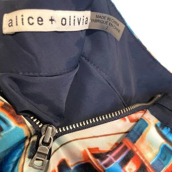 ALICE + OLIVIA Printed Mini Skirt | Size: XS |