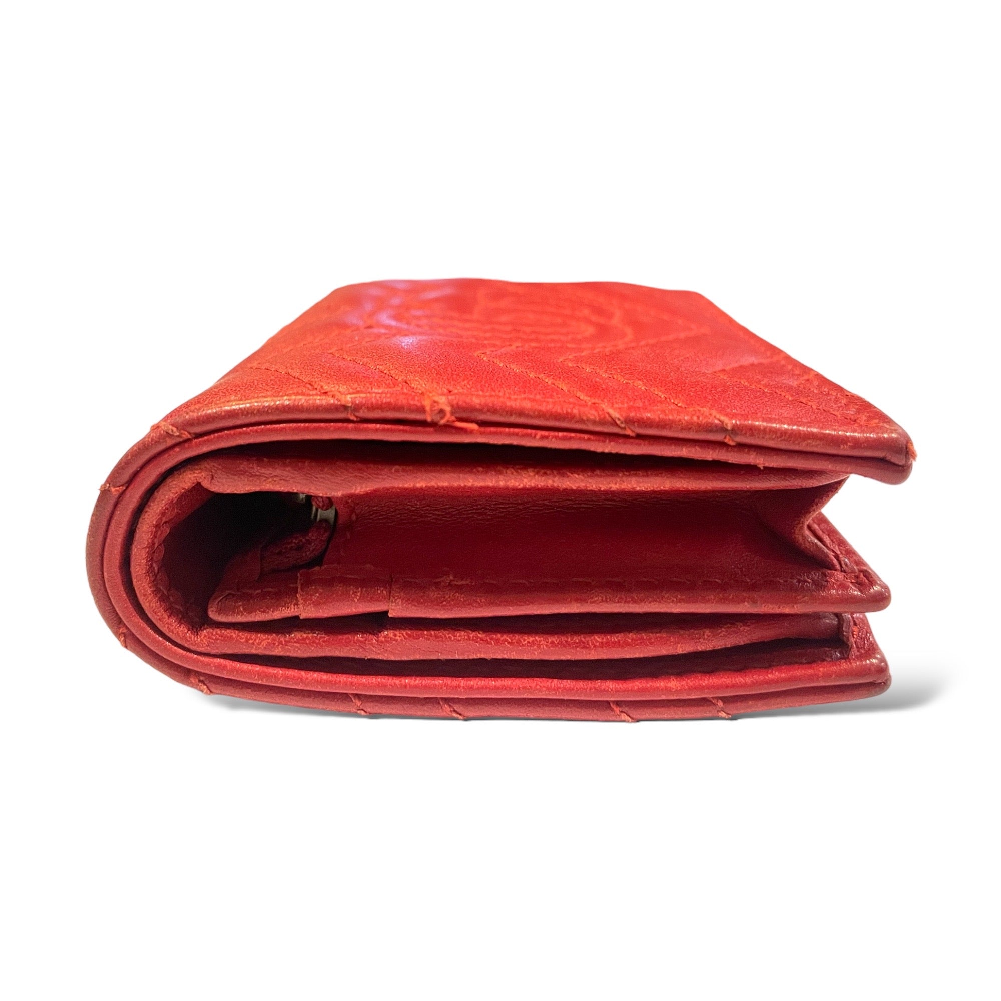 GUCCI GG MARMONT RED MATELASSÉ LEATHER CARD CASE WALLET