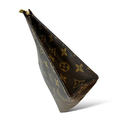 Louis Vuitton Pochette Accessoire leather clutch bag - photo 10 of 11