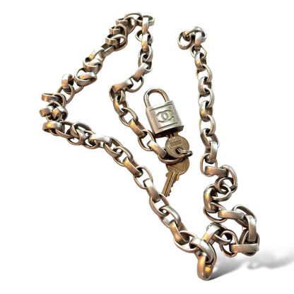 Chanel 2003 CC Logo Padlock Chainlink Belt/Necklace in Silver - photo 4 of 6