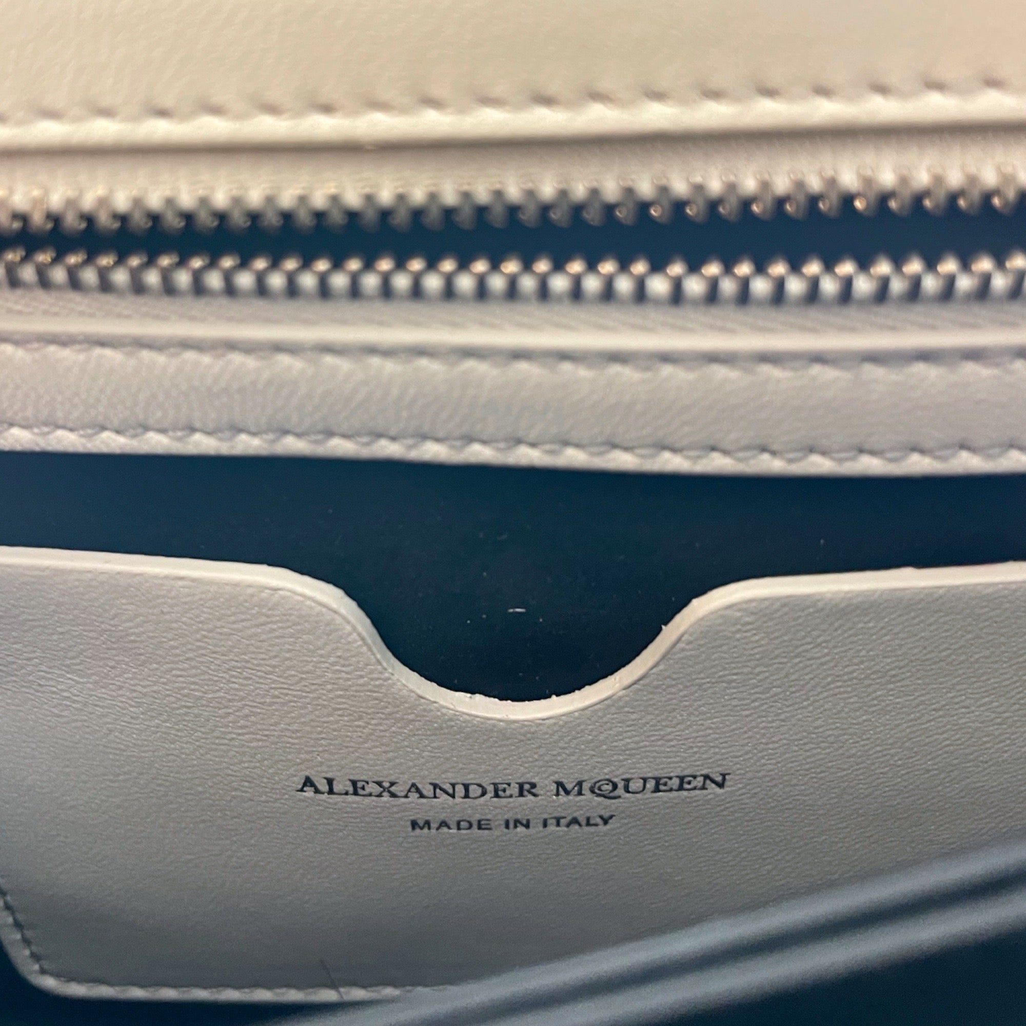 ALEXANDER MCQUEEN White Quilted Leather Jeweled Knuckle Shoulder Bag