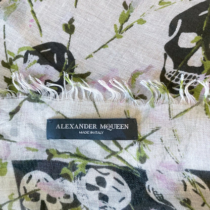Alexander McQueen Classic Skull-Print Frayed Scarf - photo 5 of 5
