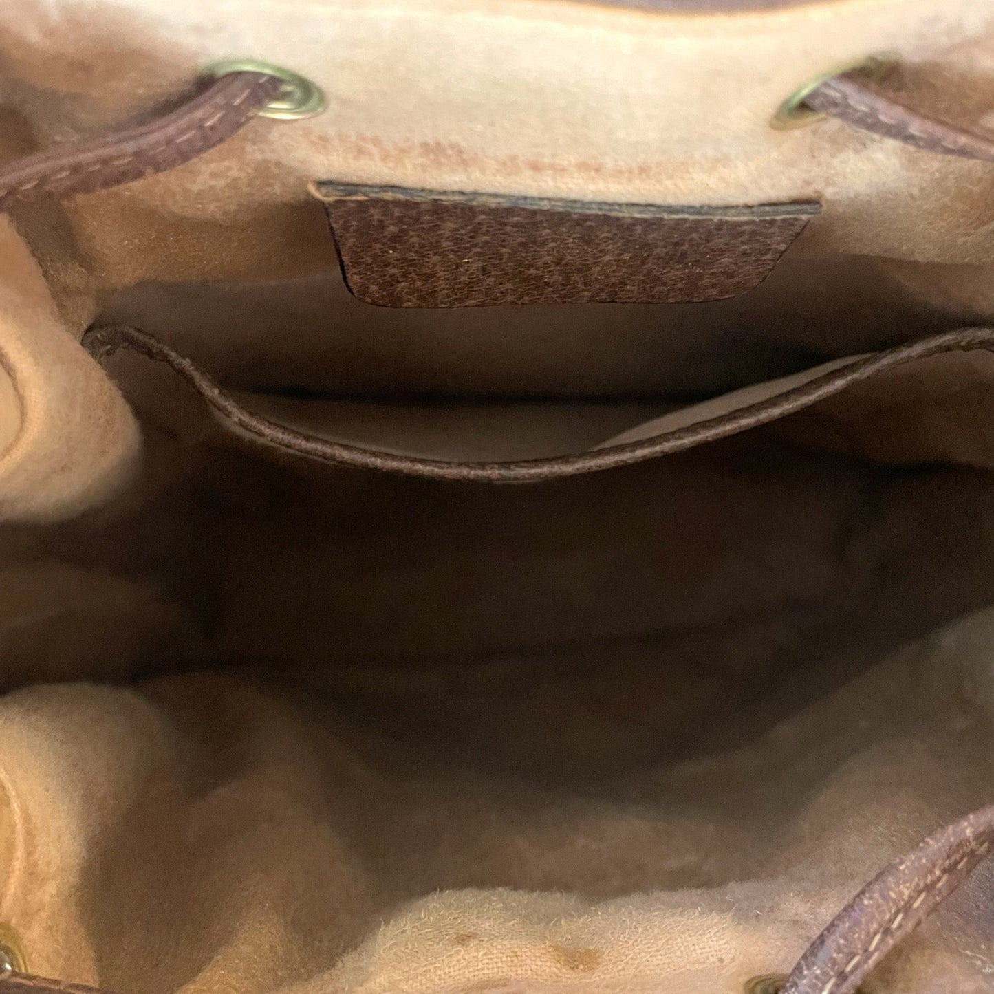 GUCCI Vintage Drawstring Bucket Bag