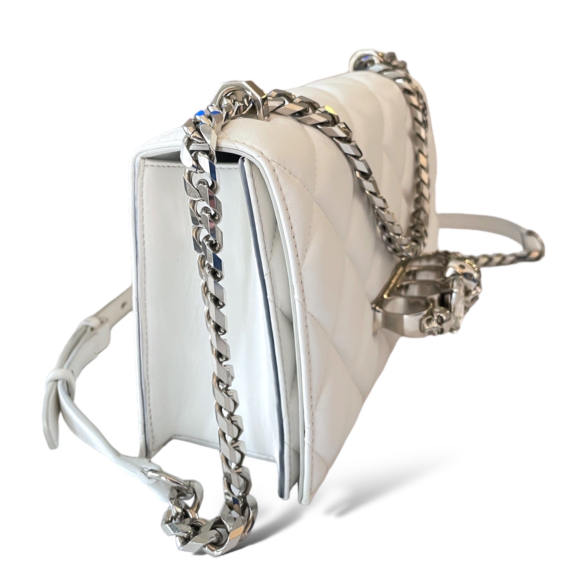 ALEXANDER MCQUEEN White Quilted Leather Jeweled Knuckle Shoulder Bag