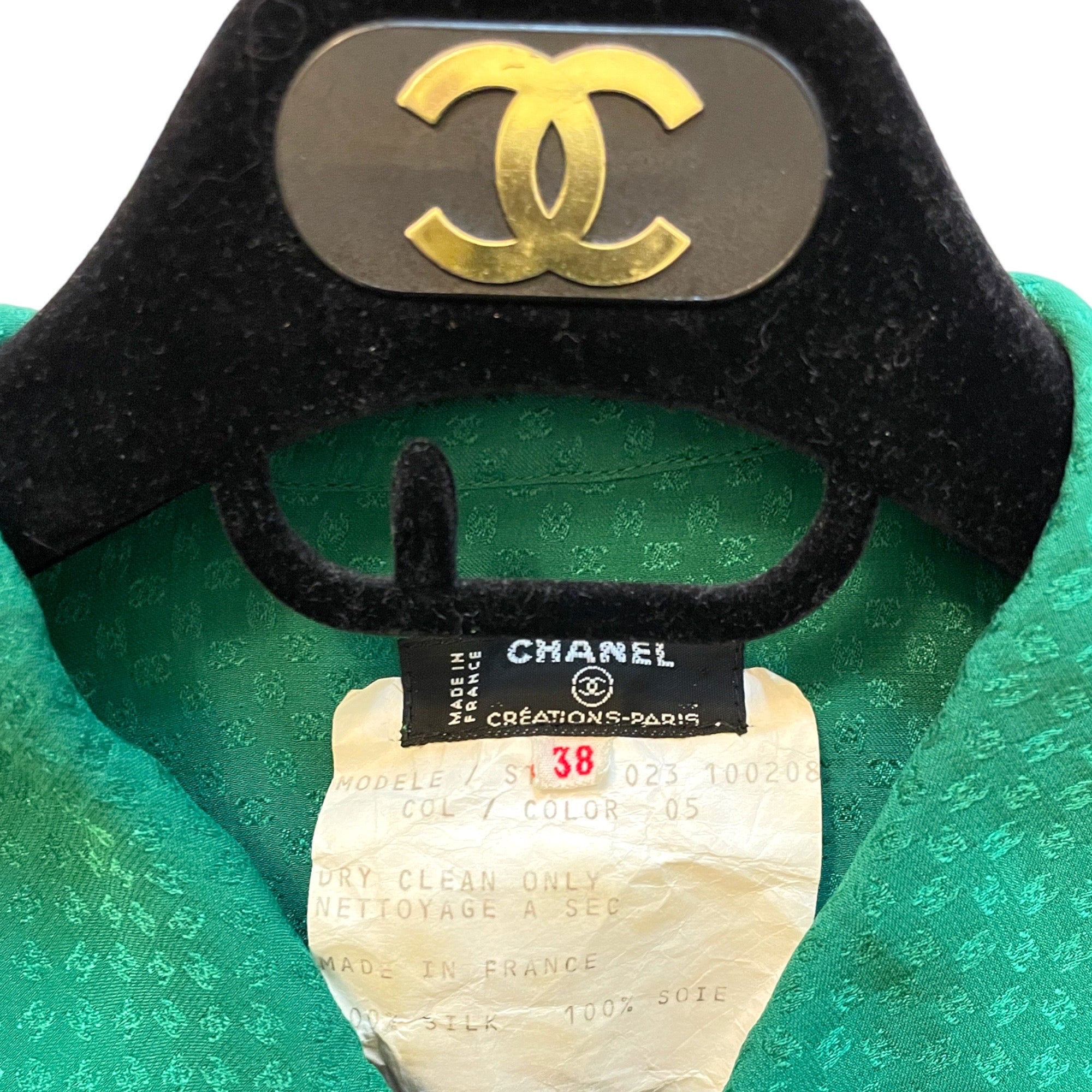 EXTREMELY RARE CHANEL Vintage STUNNING Emerald Green CC Logo Print Blouse