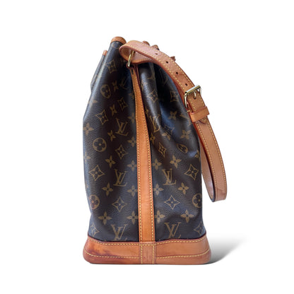 Louis Vuitton Noe Monogram Bucket Bag - photo 2 of 12
