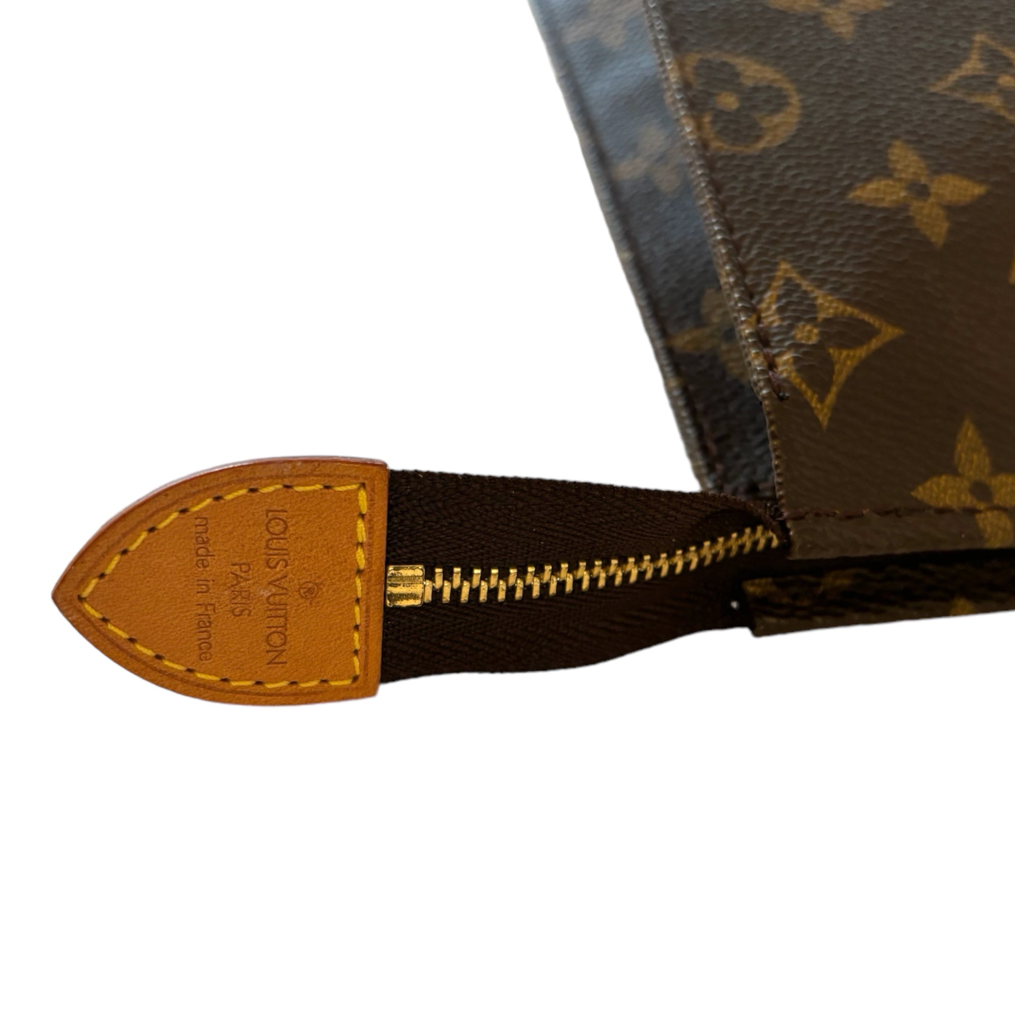 Louis Vuitton Pochette Accessoire leather clutch bag