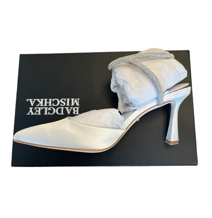 Badgley Mischka Women's Autumn Pump - photo 2 of 9