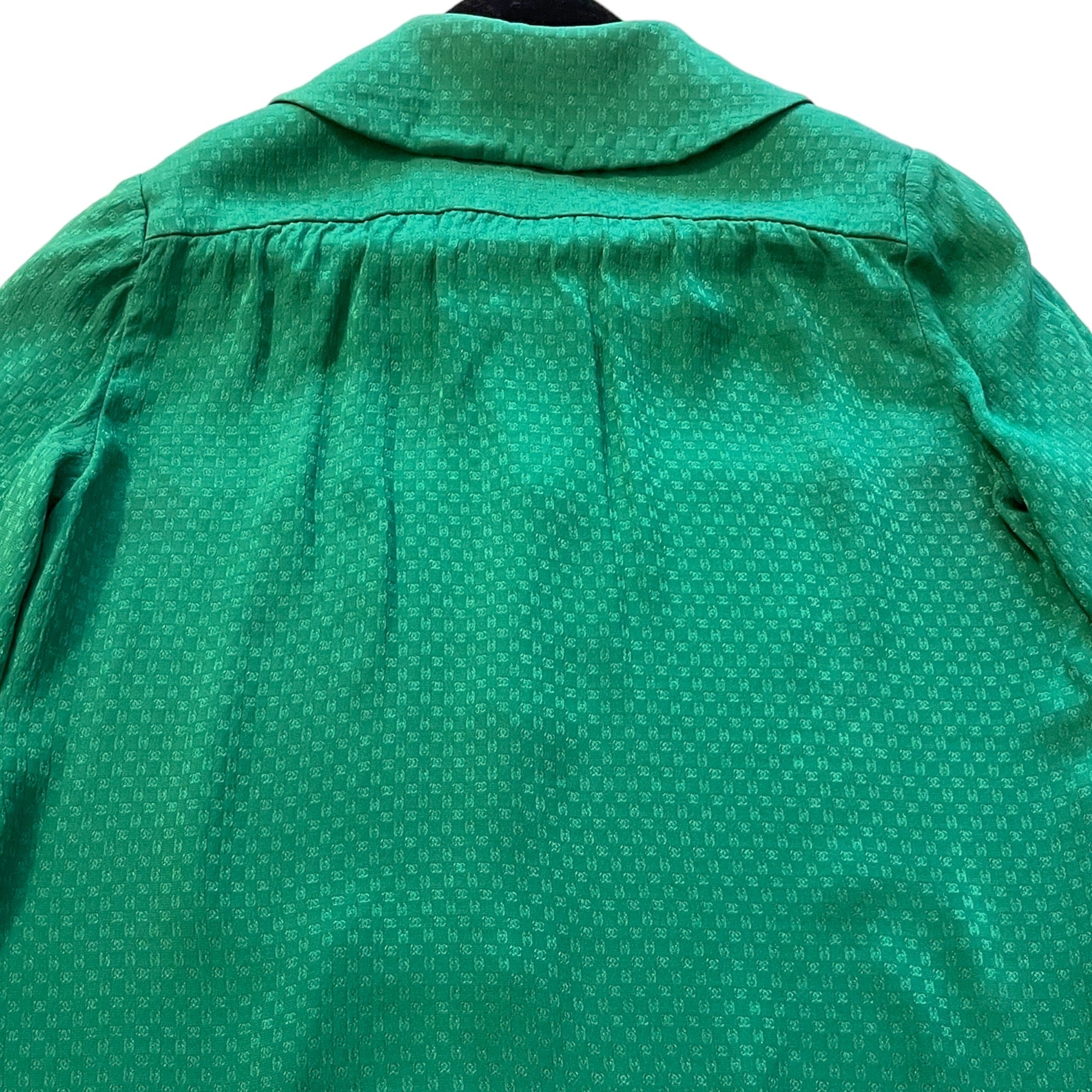 EXTREMELY RARE CHANEL Vintage STUNNING Emerald Green CC Logo Print Blouse