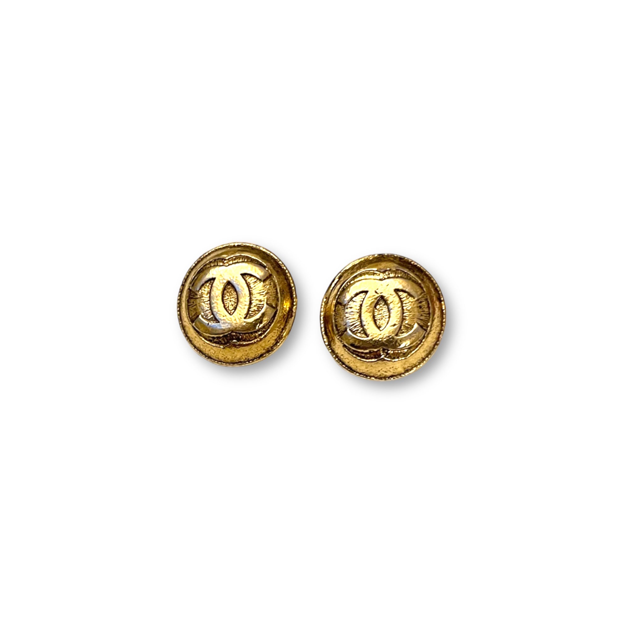 CHANEL Vintage AUTHENTIC Small Gold Metal CC Interlocking Logo Buttons (Two)