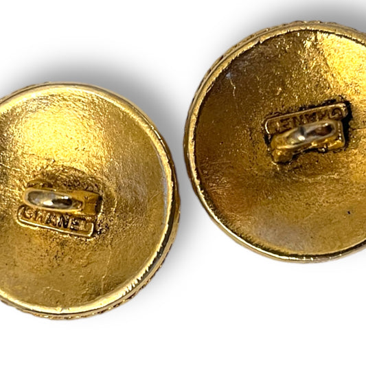 Chanel Vintage Authentic Gold Metal CC Interlocking Logo Buttons (Three) - photo 2 of 4