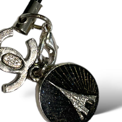 Chanel CC Logo & Eiffel Tower Charm 2008/Cruise Line - photo 2 of 6