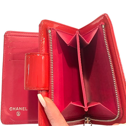 Chanel Quilted Compact CC Logo Snap Wallet with Zip Coin Purse - photo 5 of 11