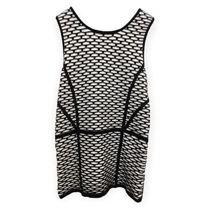 INTERMIX INTERMIX Printed Crew Neck Top | Size: S |