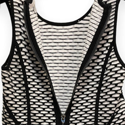 INTERMIX INTERMIX Printed Crew Neck Top | Size: S |