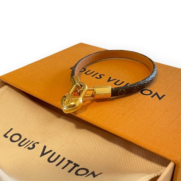 Louis Vuitton CRAZY IN LOCK Bracelet |Size: 17|