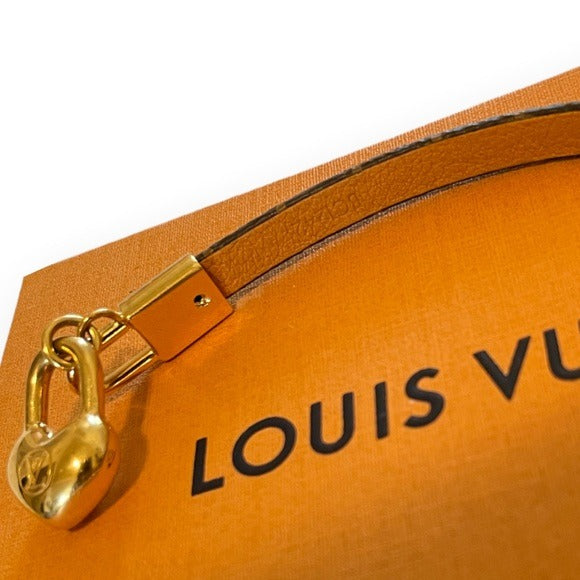 Louis Vuitton CRAZY IN LOCK Bracelet |Size: 17|