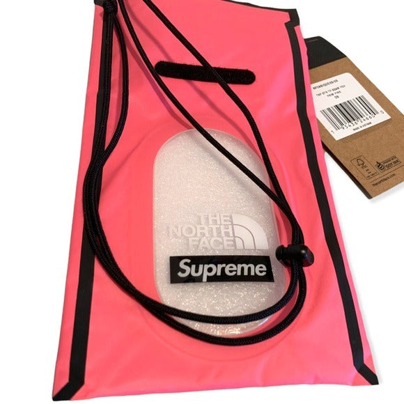 New Season Supreme x The North Face neck pouch NWT