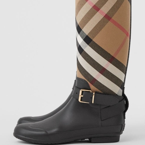 BURBERRY Strap Detail House Check and Rubber Rain Boots