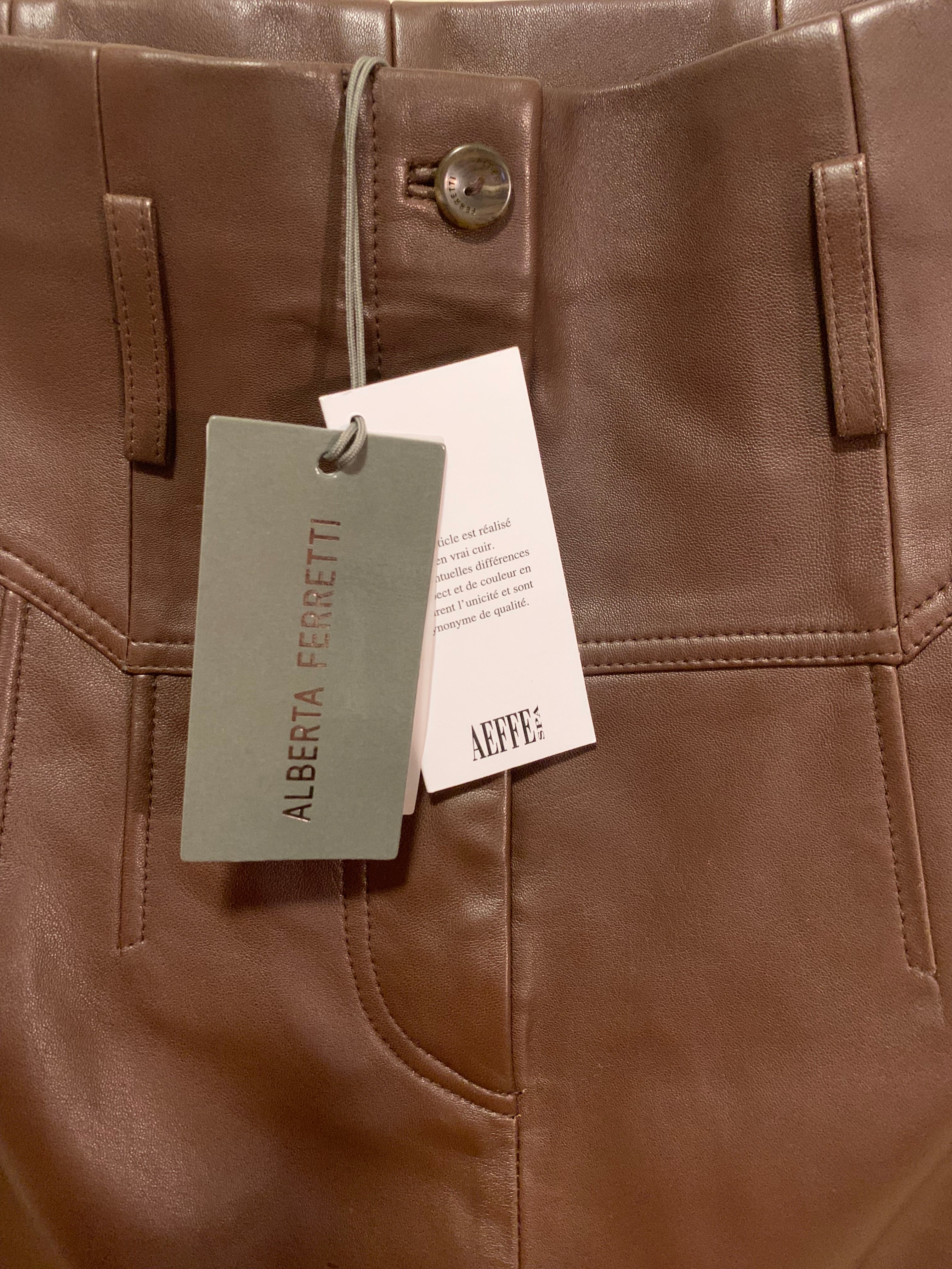 Alberta Ferretti Leather Pencil Skirt | Size: US 6 |