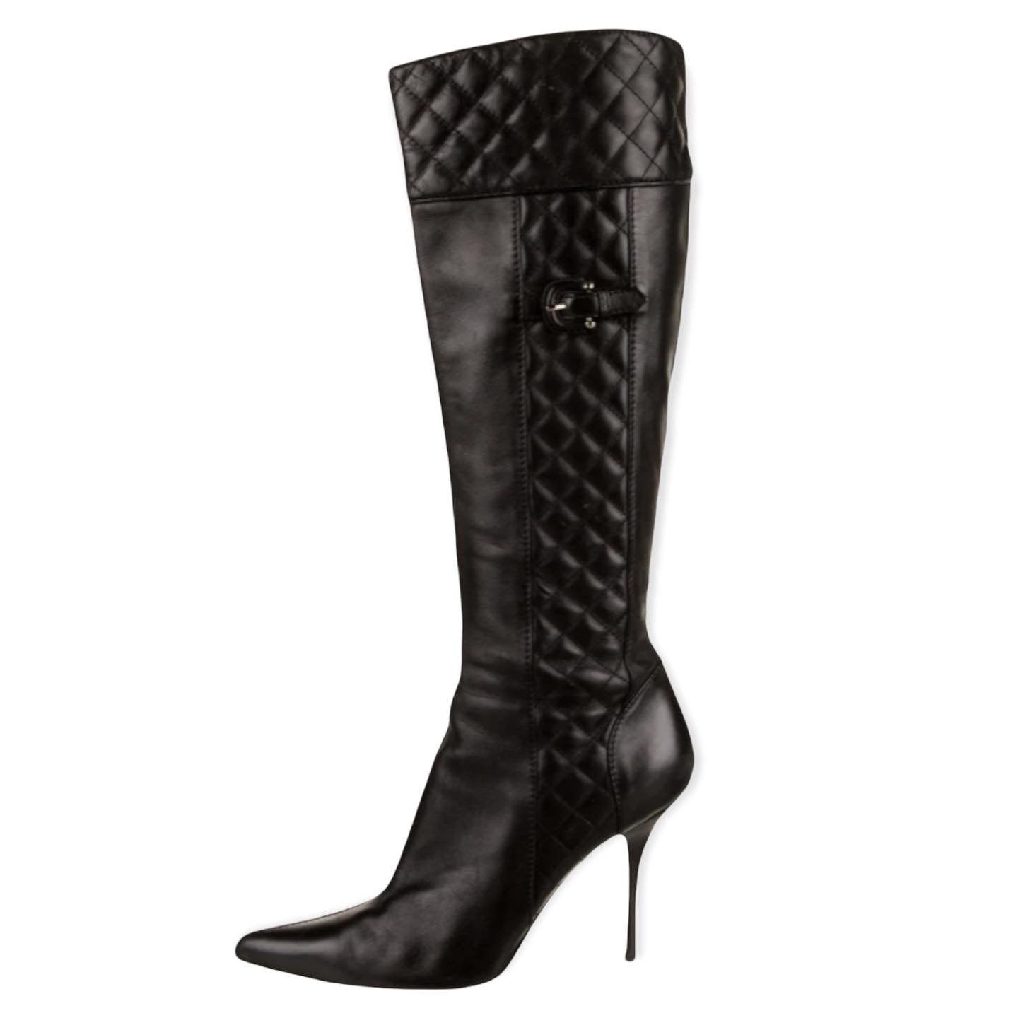 BURBERRY London England Black Leather Knee-High Quilted Boots | Size: 39 |