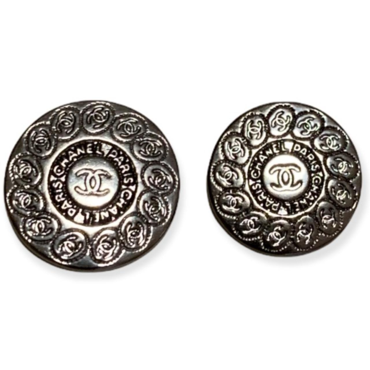 CHANEL interlocking CC Logo Rhodium Metal Buttons
