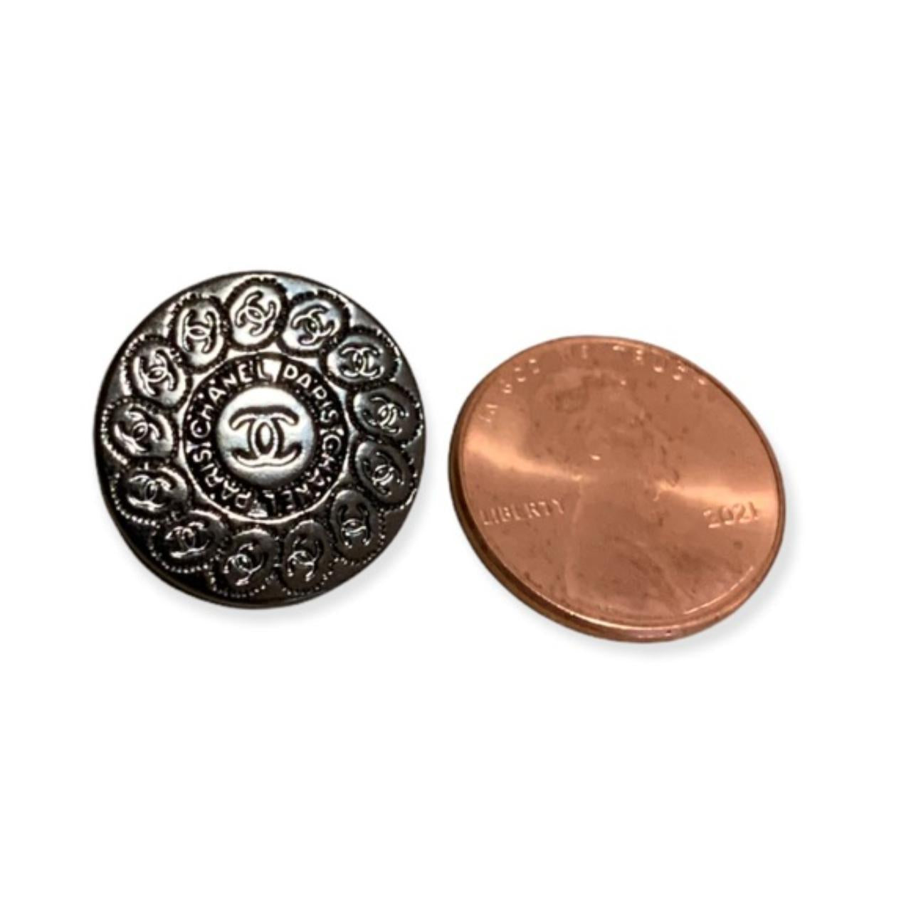 CHANEL interlocking CC Logo Rhodium Metal Buttons