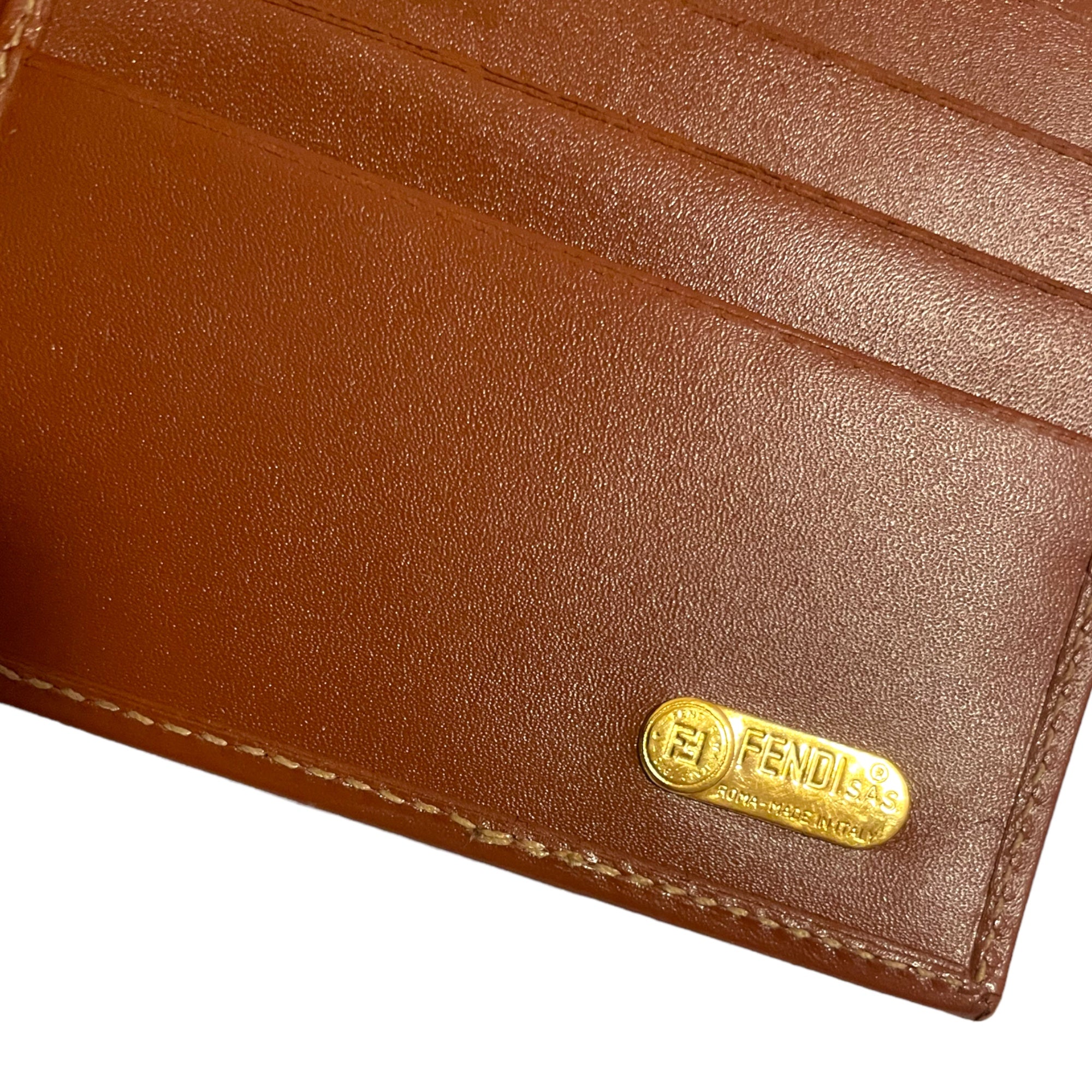 Vintage Bi-Fold Wallet in Caviar Leather, Gold Hardware