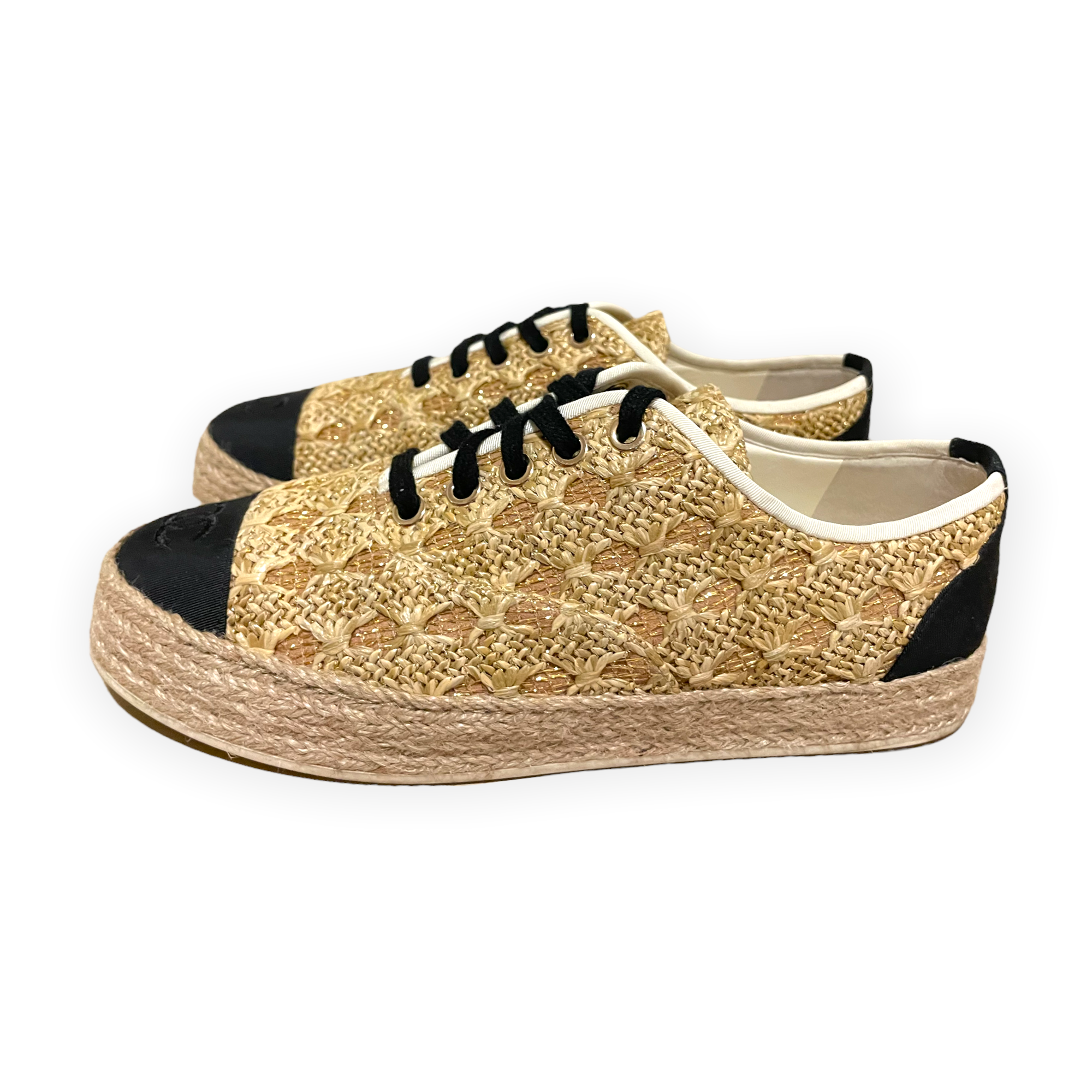 CHANEL 2019 Interlocking CC Logo Espadrille Sneakers