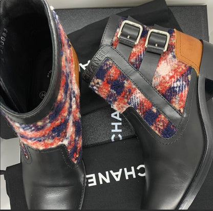 Chanel 2017 Tweed Pattern Ankle Boots - photo 10 of 11