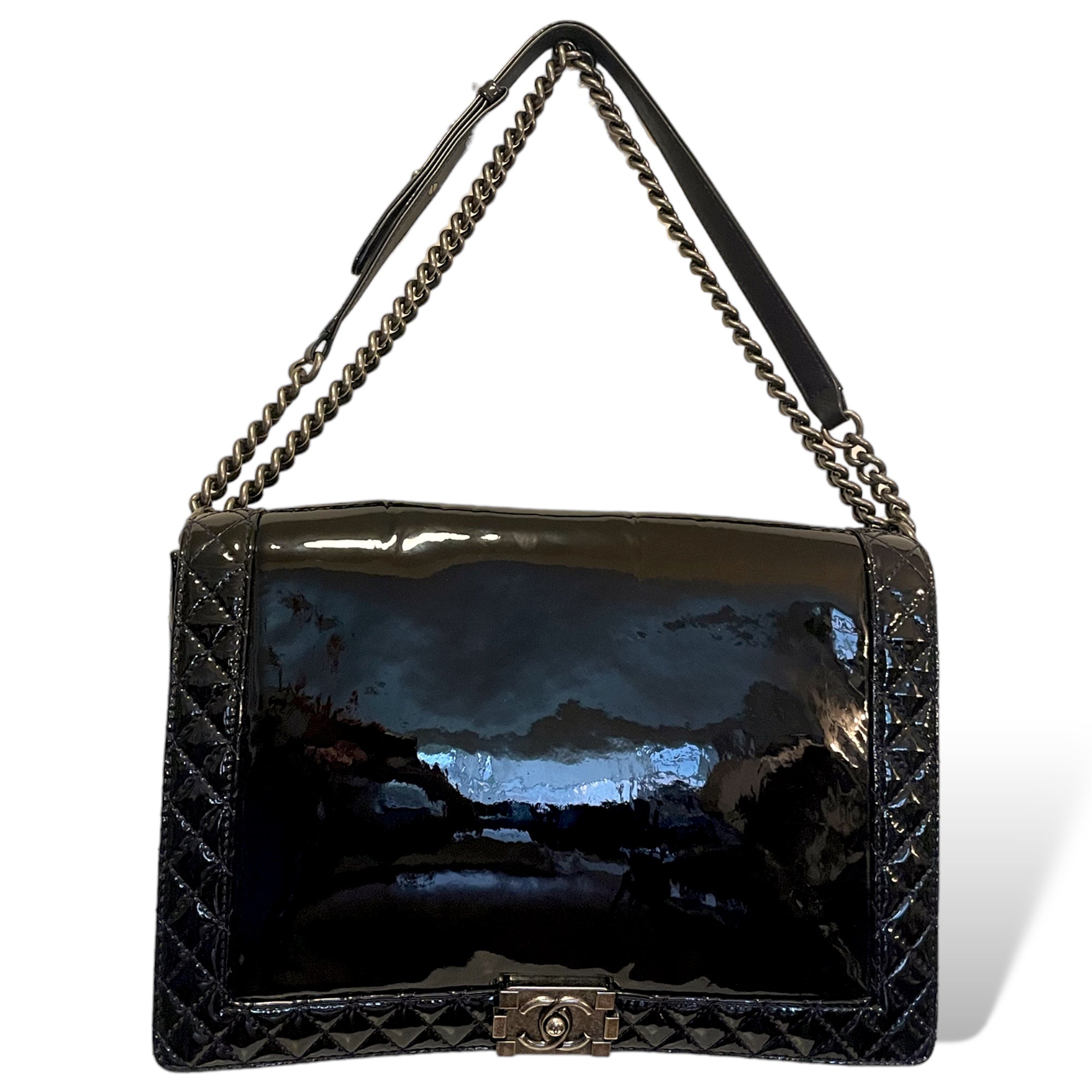 CHANEL Reverso Boy Flap Bag Patent Large in Midnight Blue
