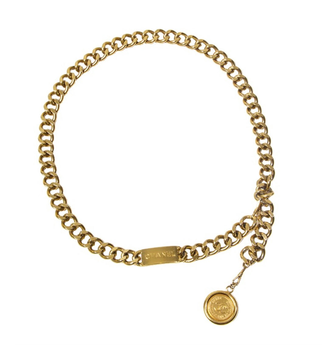 CHANEL Vintage Medallion Chain Belt 70