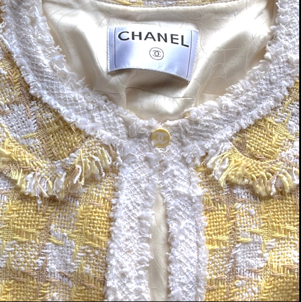 CHANEL Tweed STUNNING & RARE Evening Blazer in Yellow Color-Way XS-S