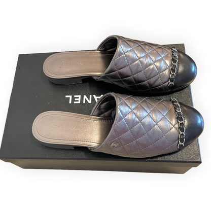 Chanel Iridescent Silver & Black Quilted Lambskin Mules - photo 4 of 10